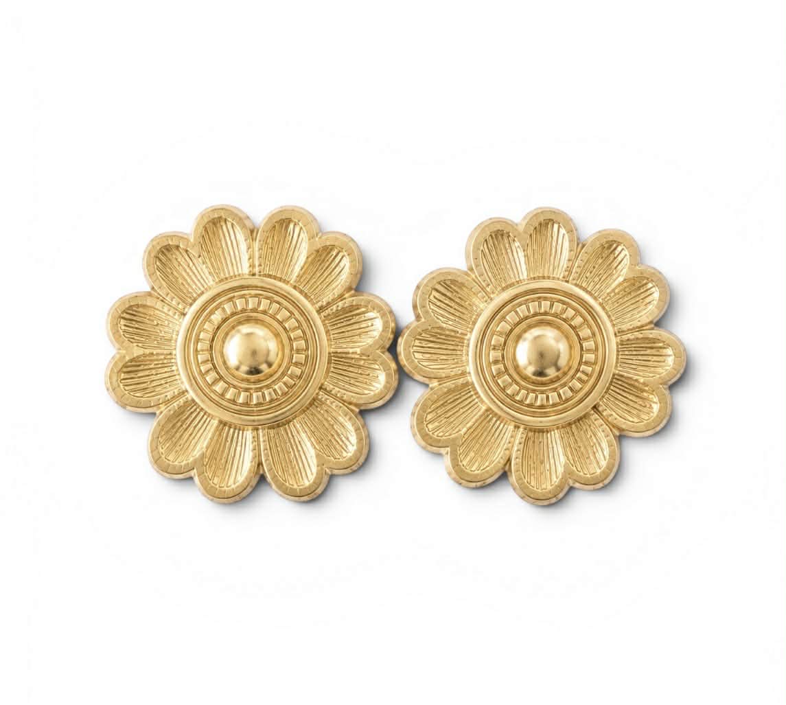 Champagne Gold Flower Magnet Button Set
