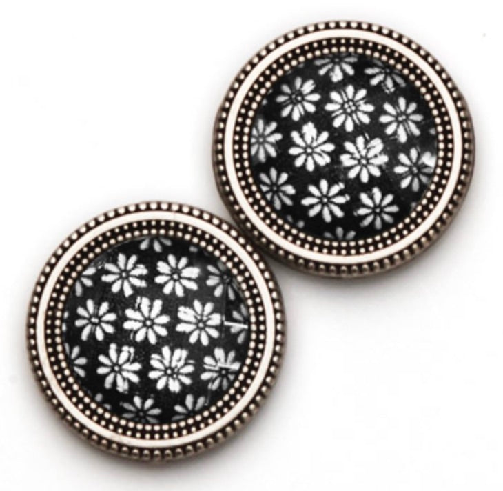 Daisy Print Magnet Button Set