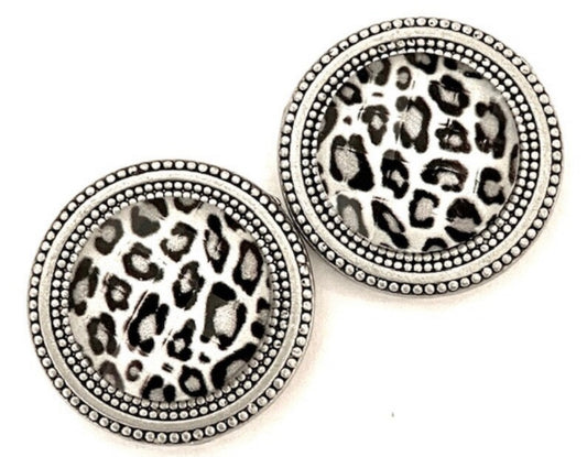 Snow Leopard Magnet Button Set